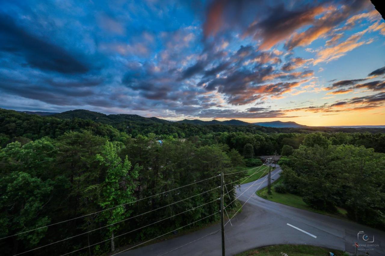 Absolute Delight Whispering Pines 553 Appartement Pigeon Forge Buitenkant foto